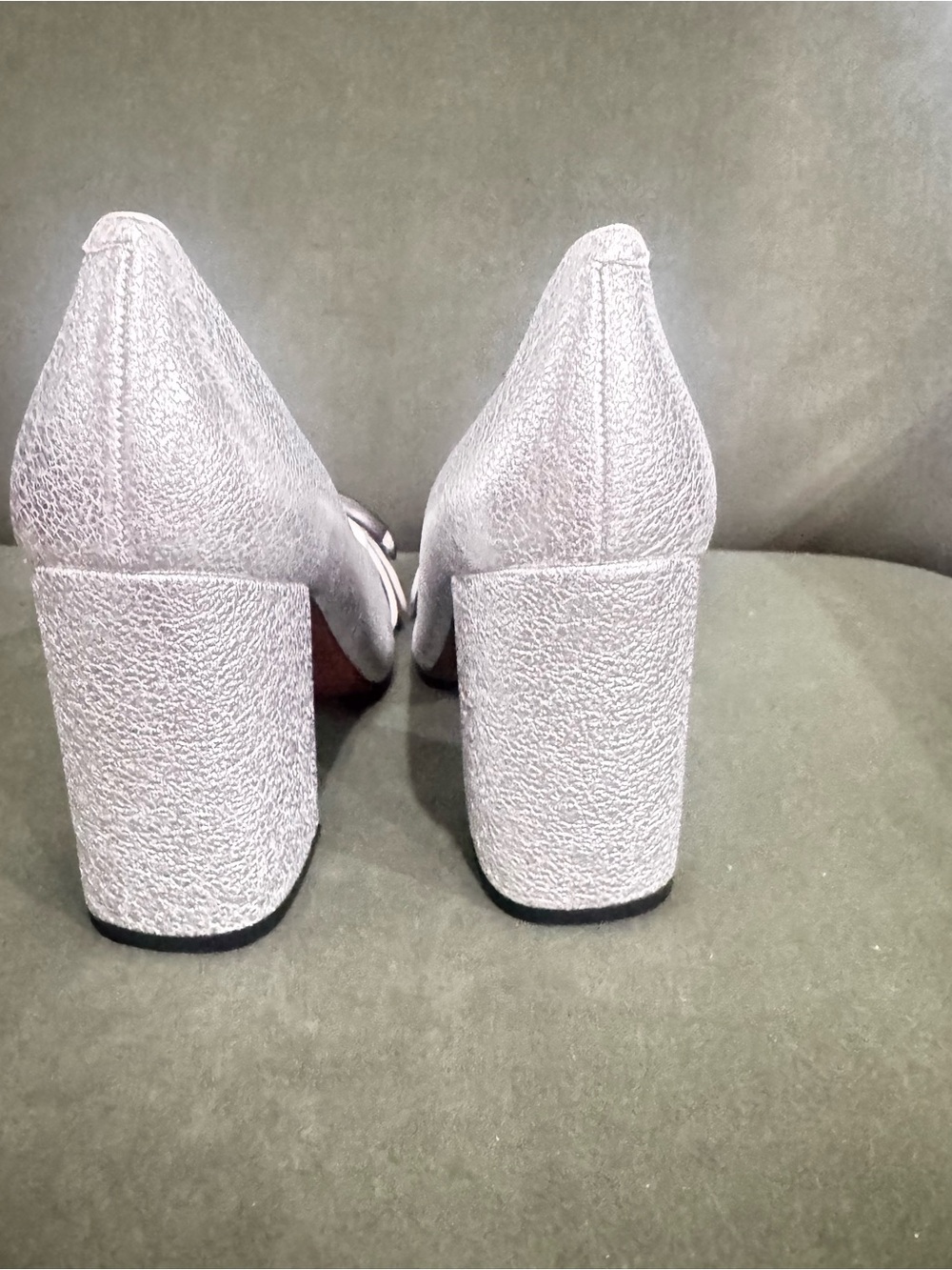 New Coach Jade Metallic Silver Leather Block Heel Pumps Size 6 - Picture 5 of 6
